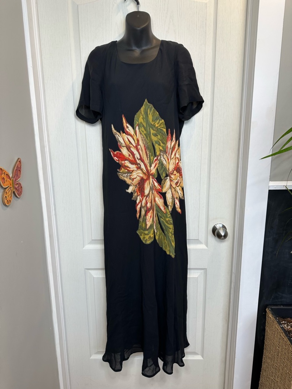 Carole Little Black Maxi Dress with Red-Cream Tropical Floral sz 16